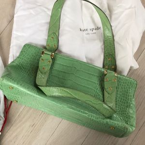 Kate Spade bright green alligator No signs of dama